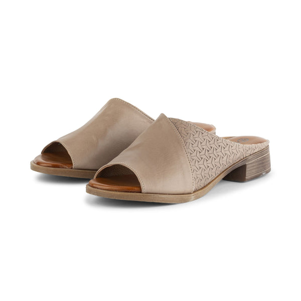 Dahlia - Genuine Leather Slipper