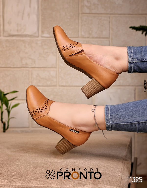 استراليا- حذاء جلد طبيعي